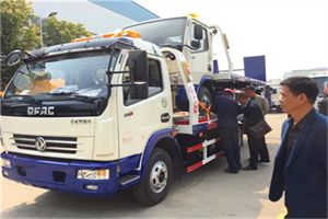 罗定汽车道路救援拖车价格